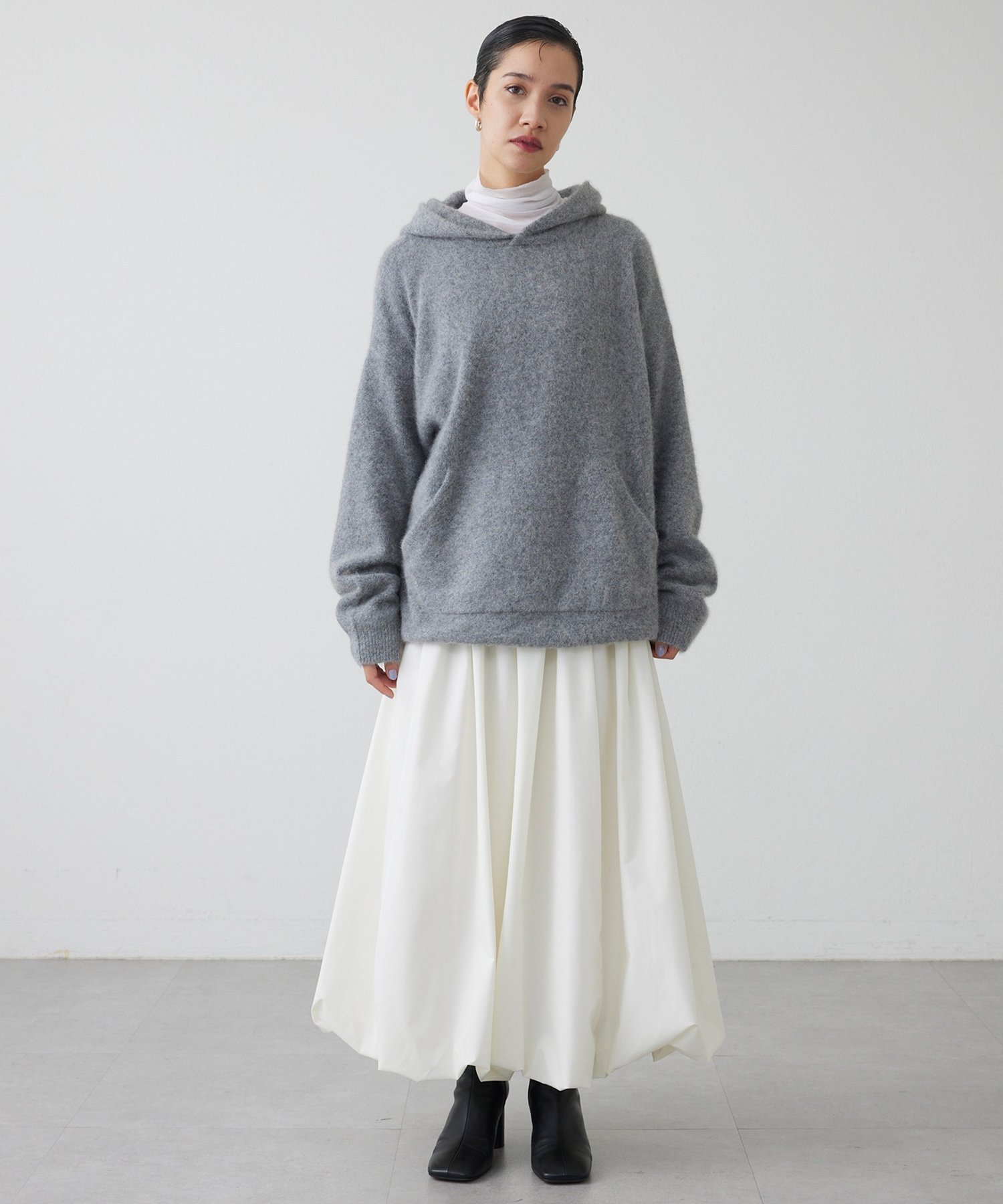 Whim Gazette｜【THE PAUSE】ファーニットフーディープルオーバー