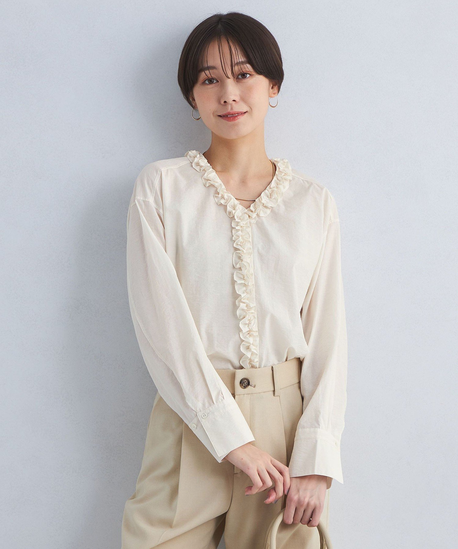 UNITED ARROWS LTD. OUTLET｜タックフリル Vネック ブラウス | Rakuten