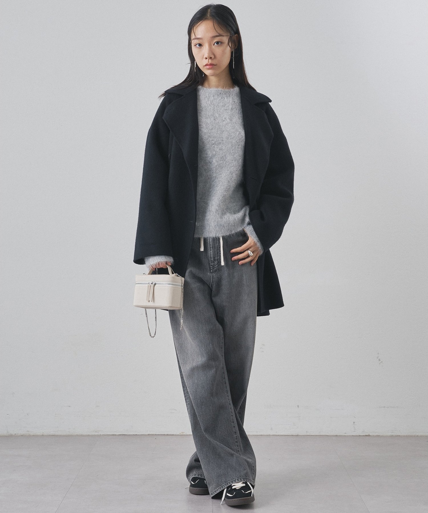 Whim Gazette｜スーリーアルパカクルーネックプルオーバー | Rakuten