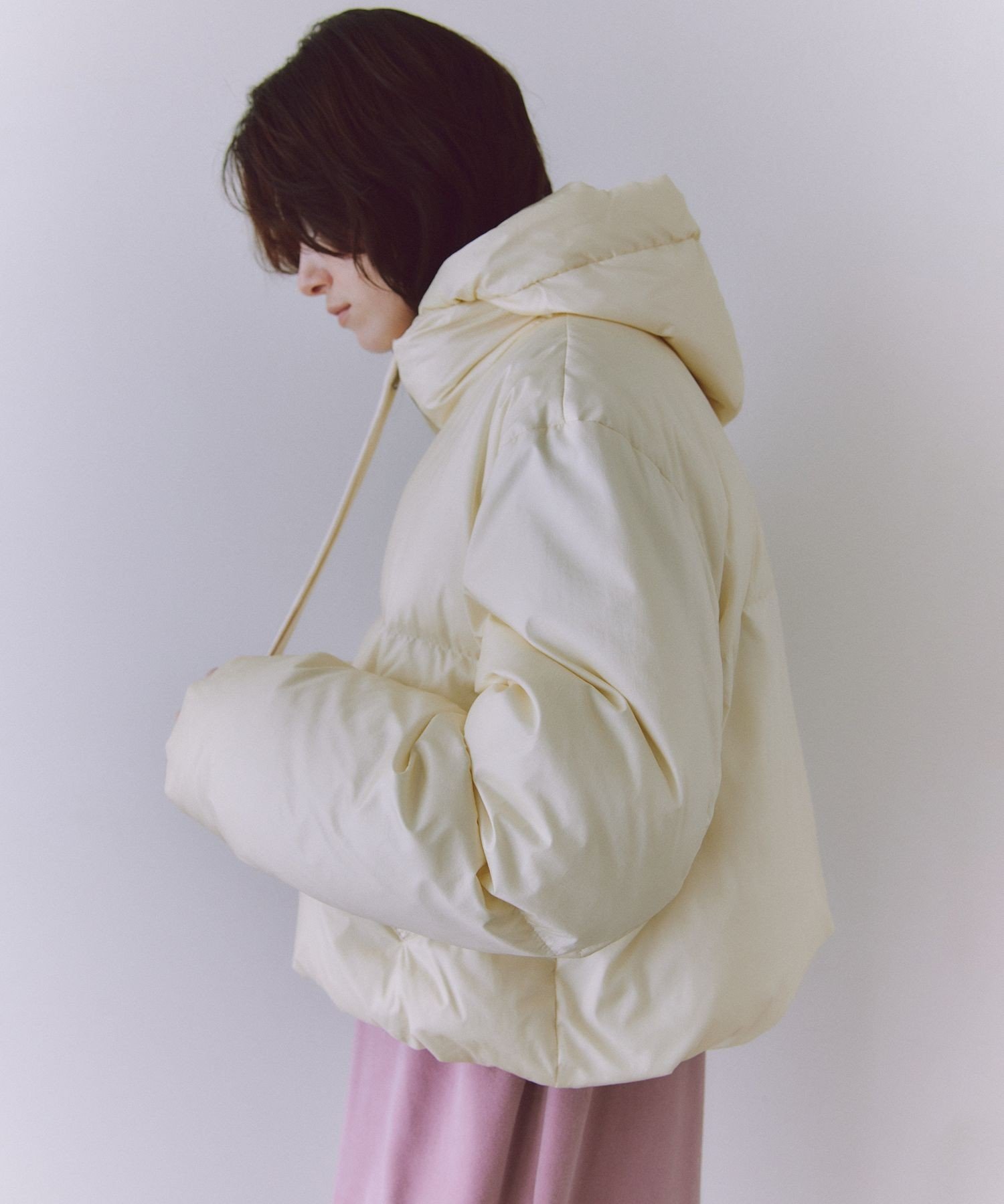 ADAM ET ROPE'｜【サステナブル】2WAYフーディショートダウン/撥水