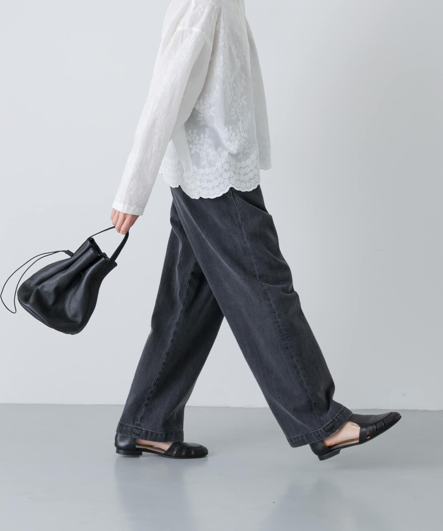 かぐれ｜フェードデニムイージーパンツ | Rakuten Fashion(楽天