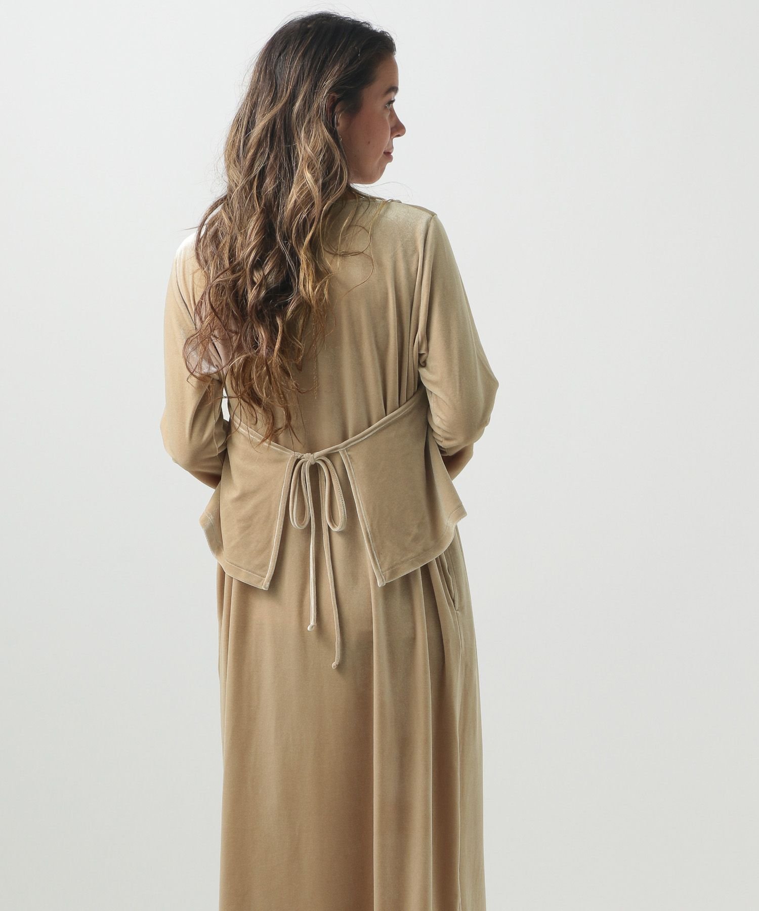 BAYFLOW｜[トレンドのベロア生地]キャミレイヤードベロアワンピース