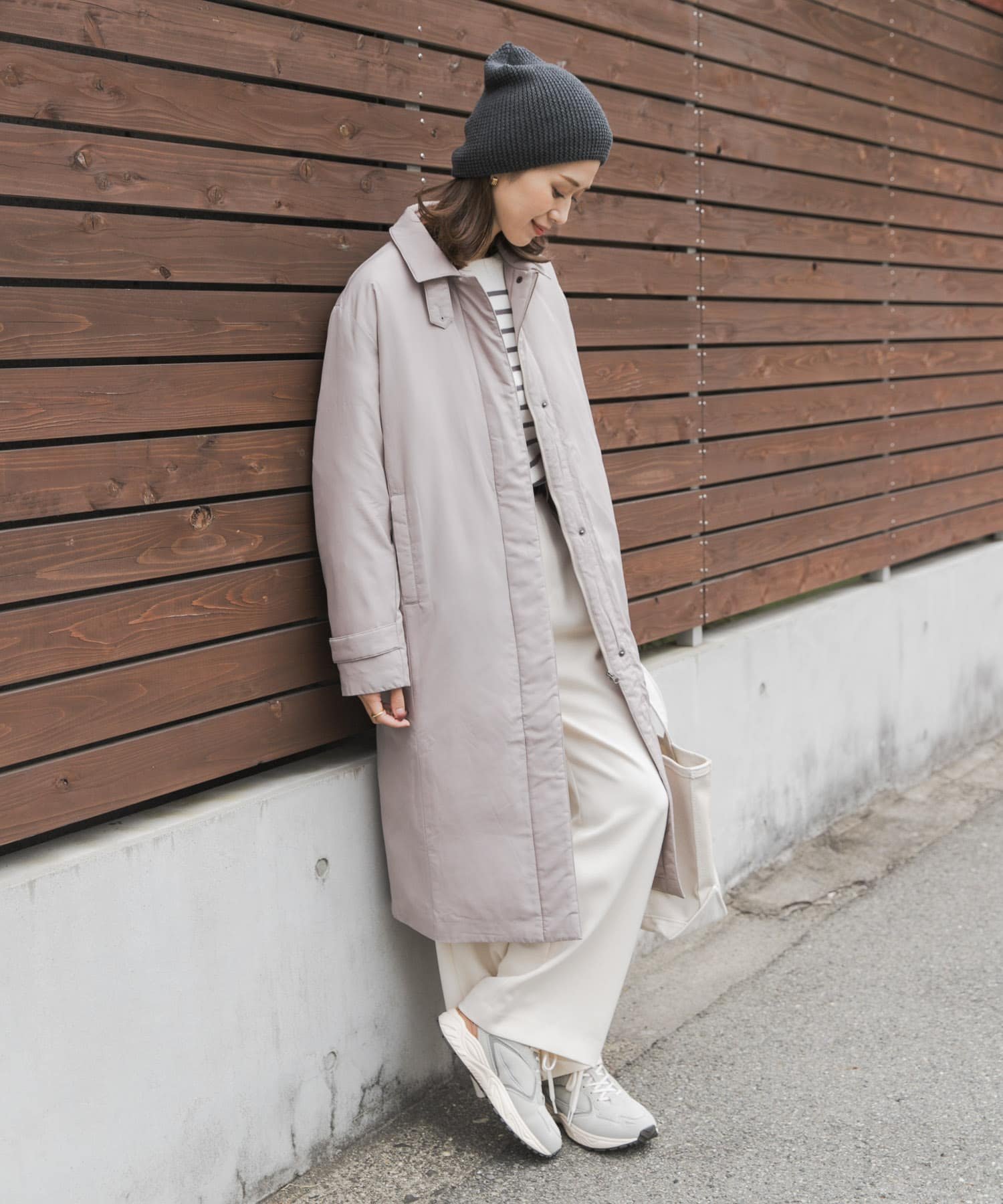 URBAN RESEARCH DOORS｜ステッチレスライトダウンロングコート