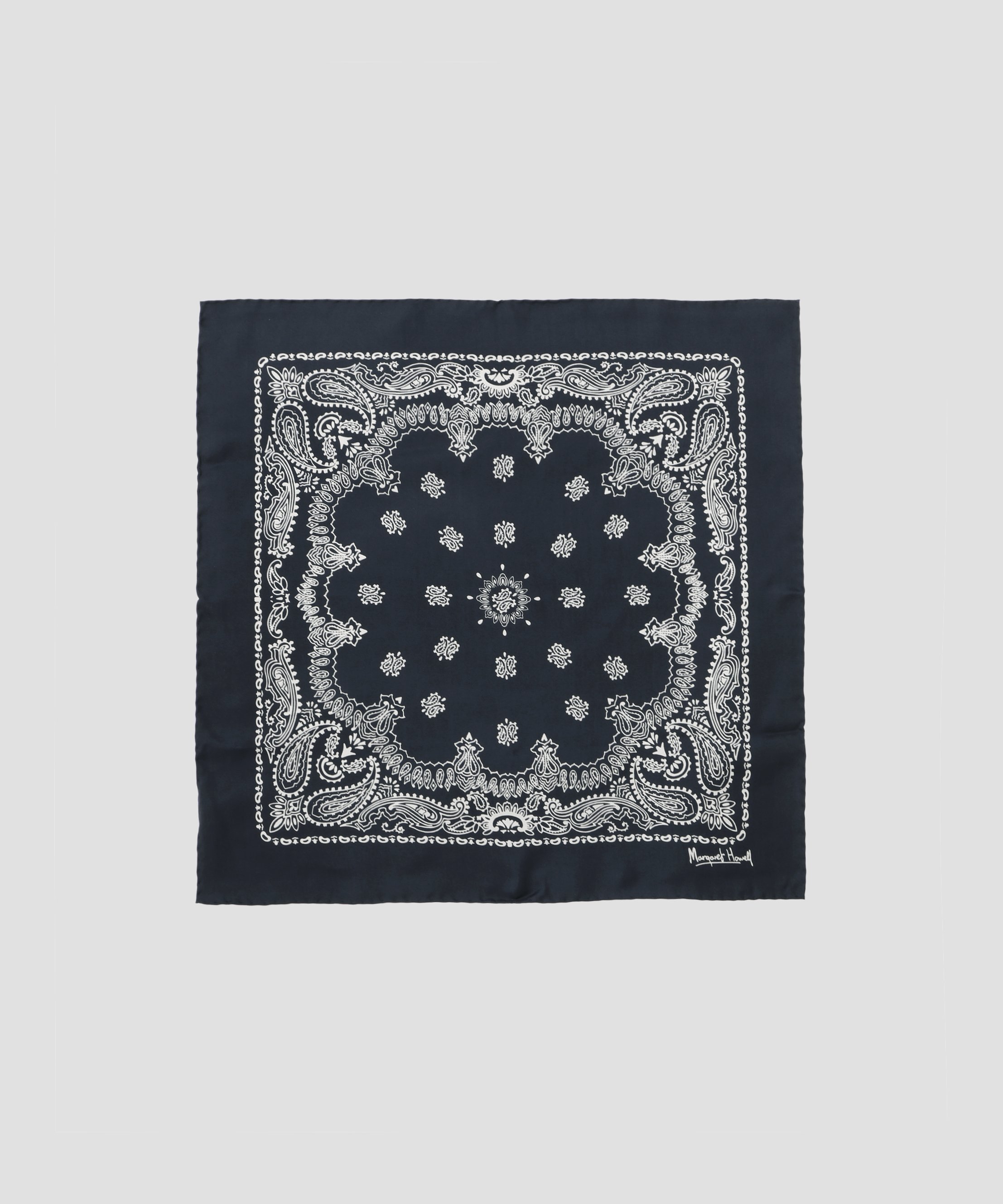 MARGARET HOWELL｜SILK TWILL PAISLEY BANDANA | Rakuten Fashion(楽天