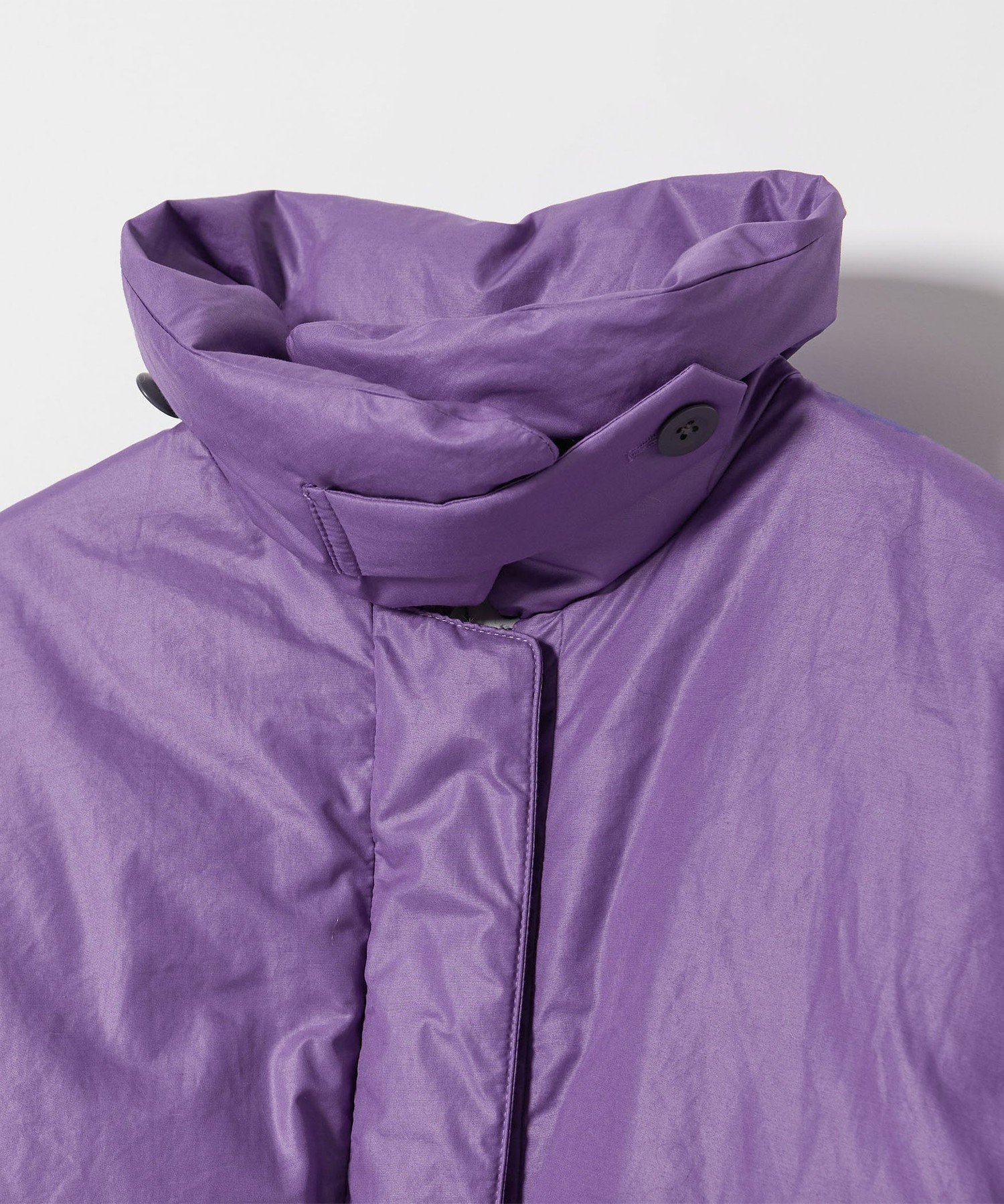 ジャケット・アウター roku 6 beauty&youth SATIN HOOD DOWN 6（ロク）の「＜6(ROKU)＞SATIN HOOD DOWN/ﾀﾞｳﾝｼﾞｬｹｯﾄ ◇（ダウン