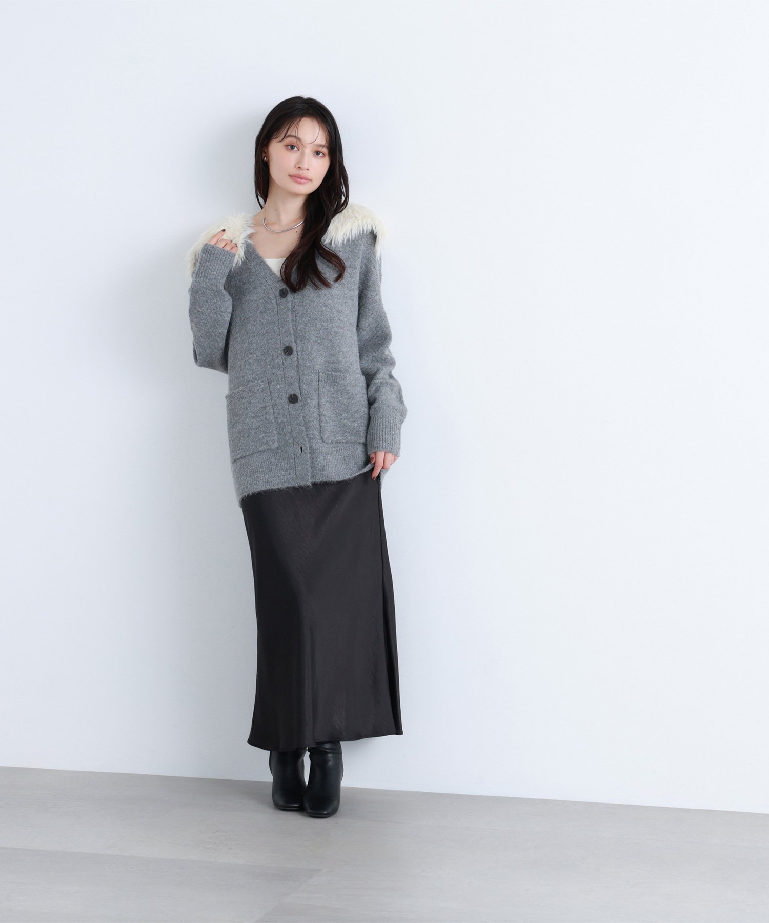 NATURAL BEAUTY BASIC｜フェイクファー付ボクシーカーディガン