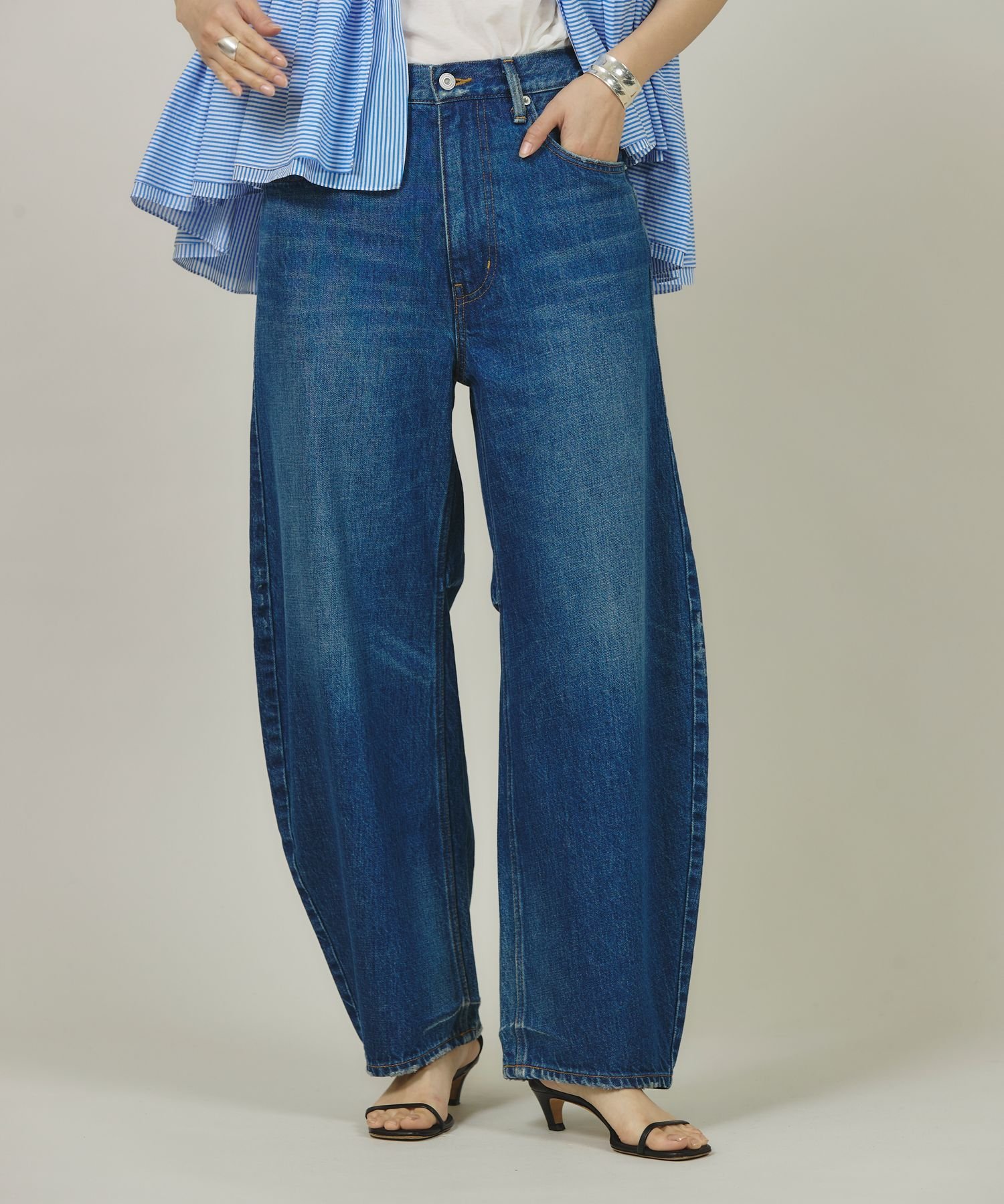 Curensology（カレンソロジー）/＜＆RC＞ カーヴィーデニムパンツ36 Curensology(カレンソロジー)｜〈&RC〉カーヴィーデニムパンツ/ブルー