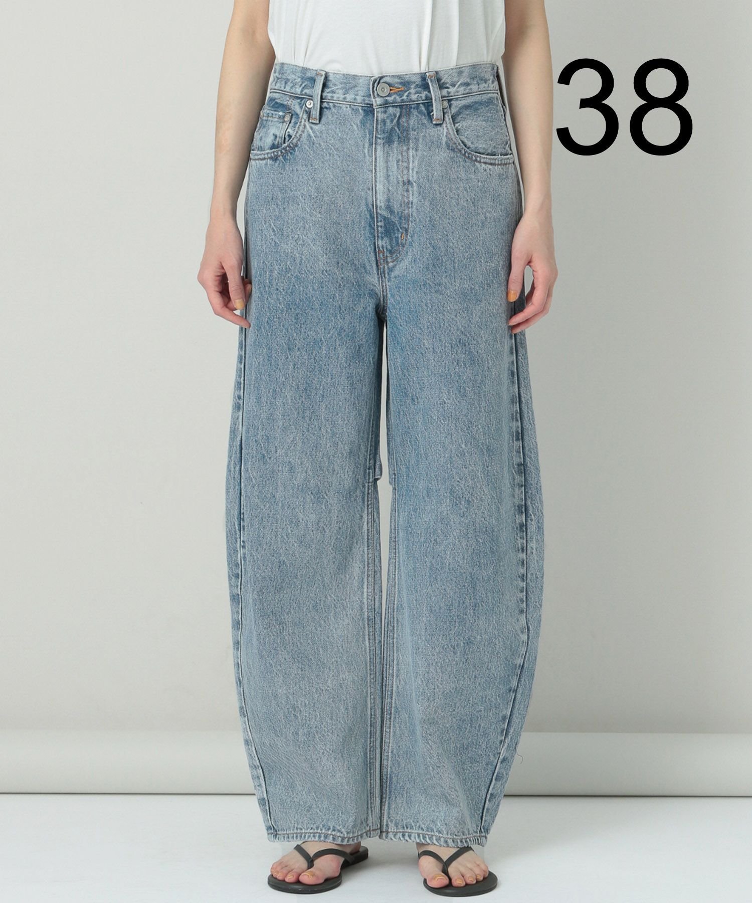 美品 Curensology &RC カーヴィーデニムパンツ ホワイト 36 Curensology（カレンソロジー） ジーンズ デニム デニムパンツ