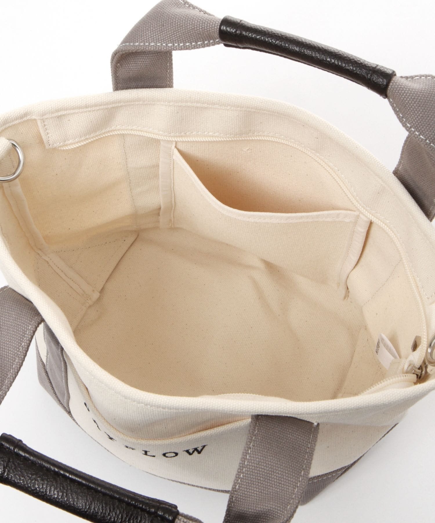 BAYFLOW｜[ファスナー付きで安心]ショルダーZIPロゴトート Sサイズ