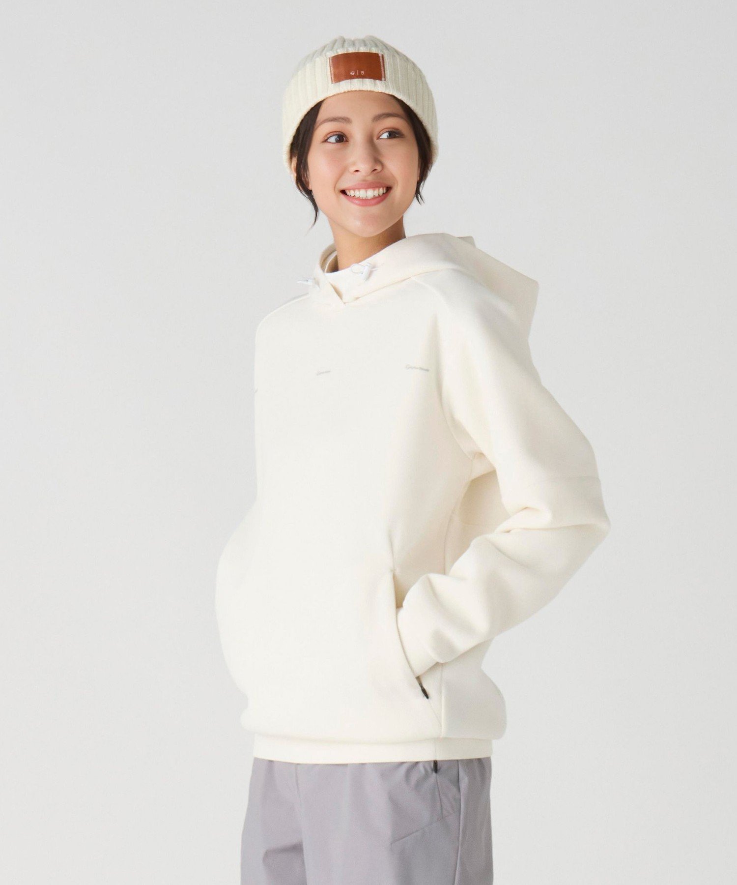 【新品】ユナイテッドアローズ✖️TaylorMade レディース パーカー　ゴルフ 別注】＜TaylorMade×UNITED ARROWS＞ ユニセックス パーカー