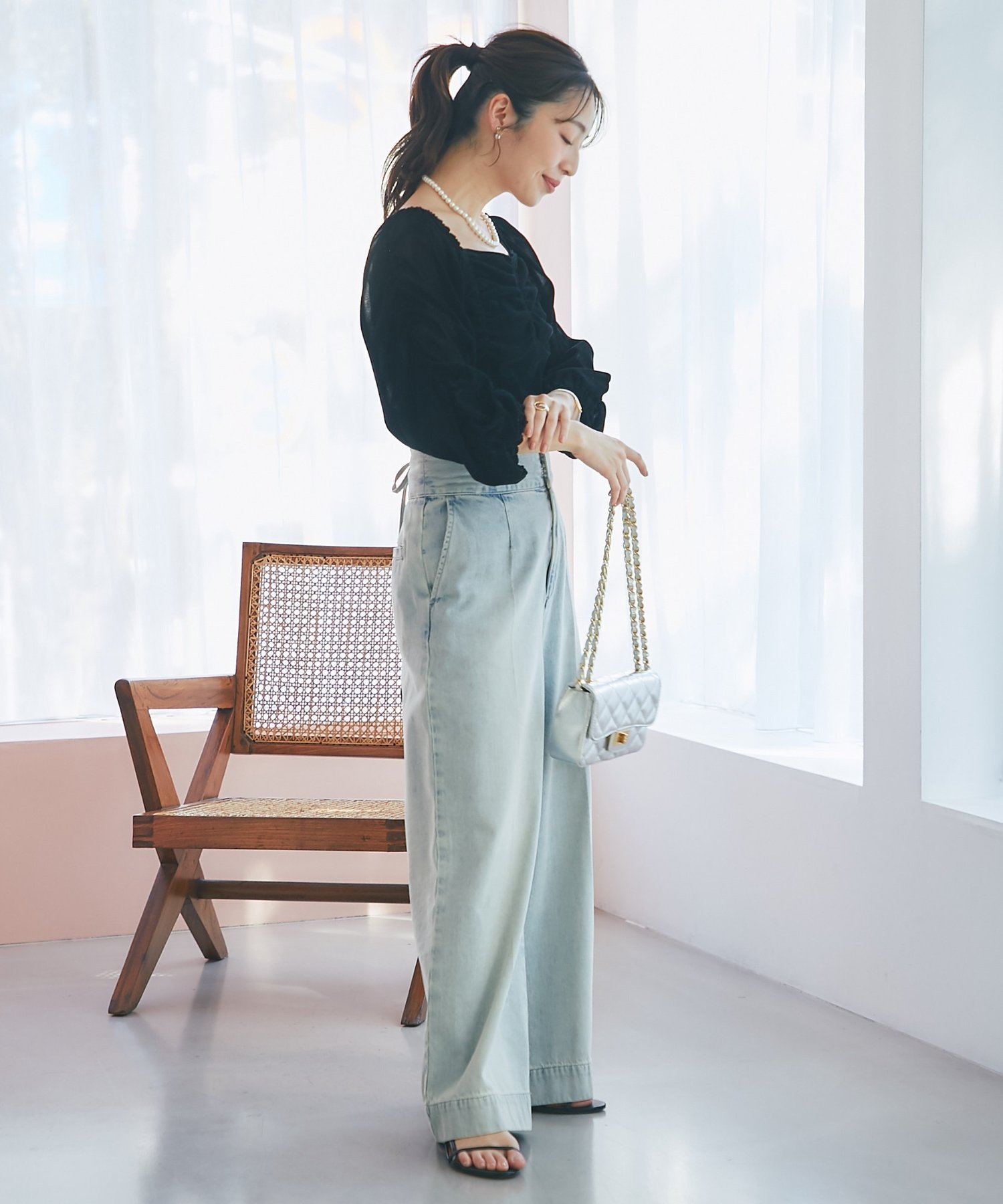 La boutique BonBon｜【美脚見え】バックレースアップデニムワイド