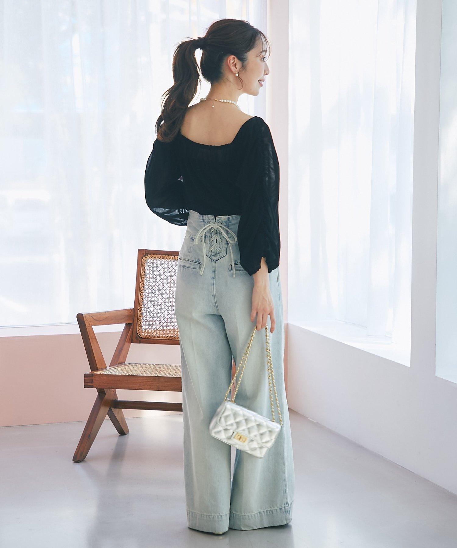 La boutique BonBon｜【美脚見え】バックレースアップデニムワイド