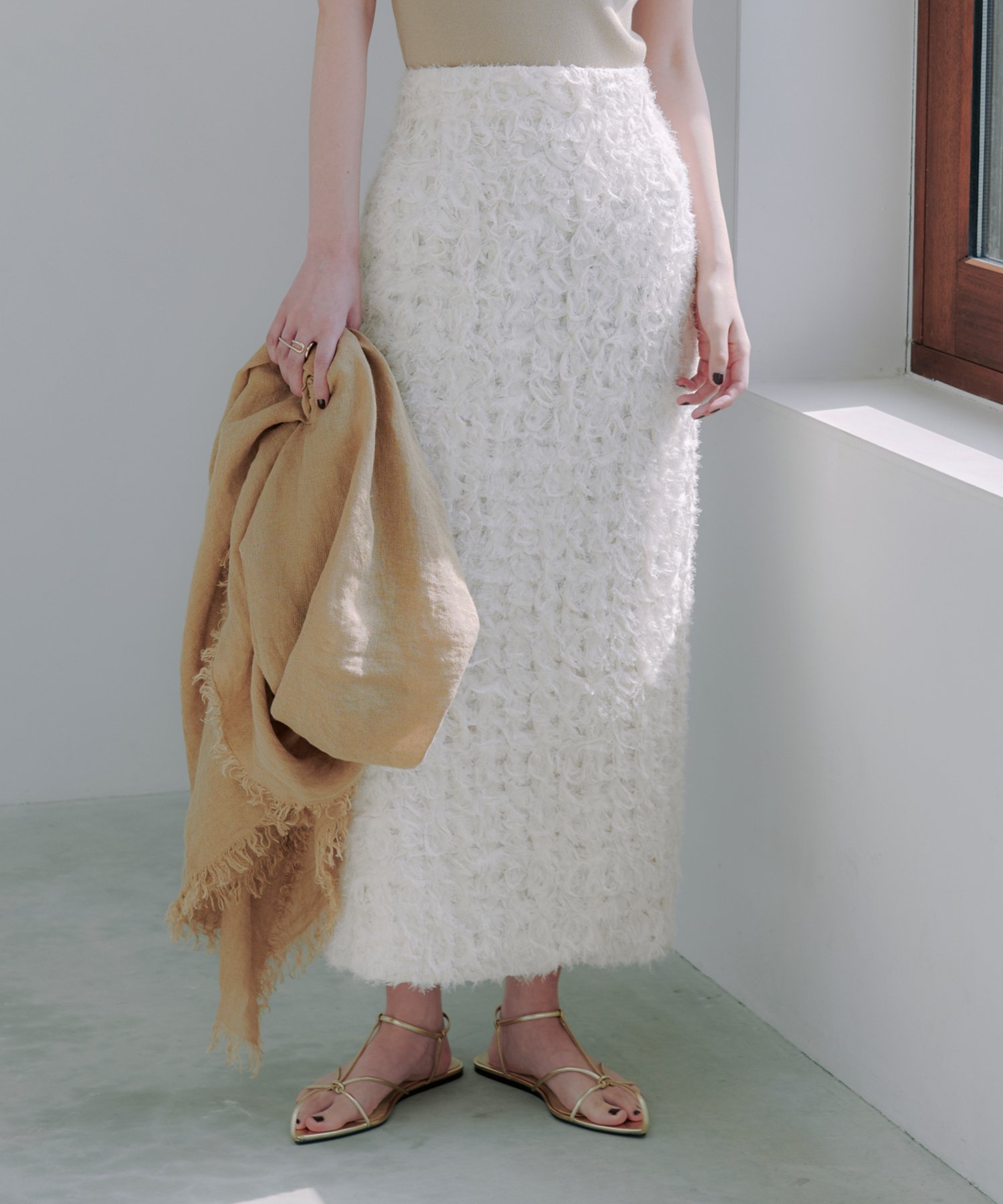 anuans｜エンブロイダリータイトスカート | Rakuten Fashion(楽天