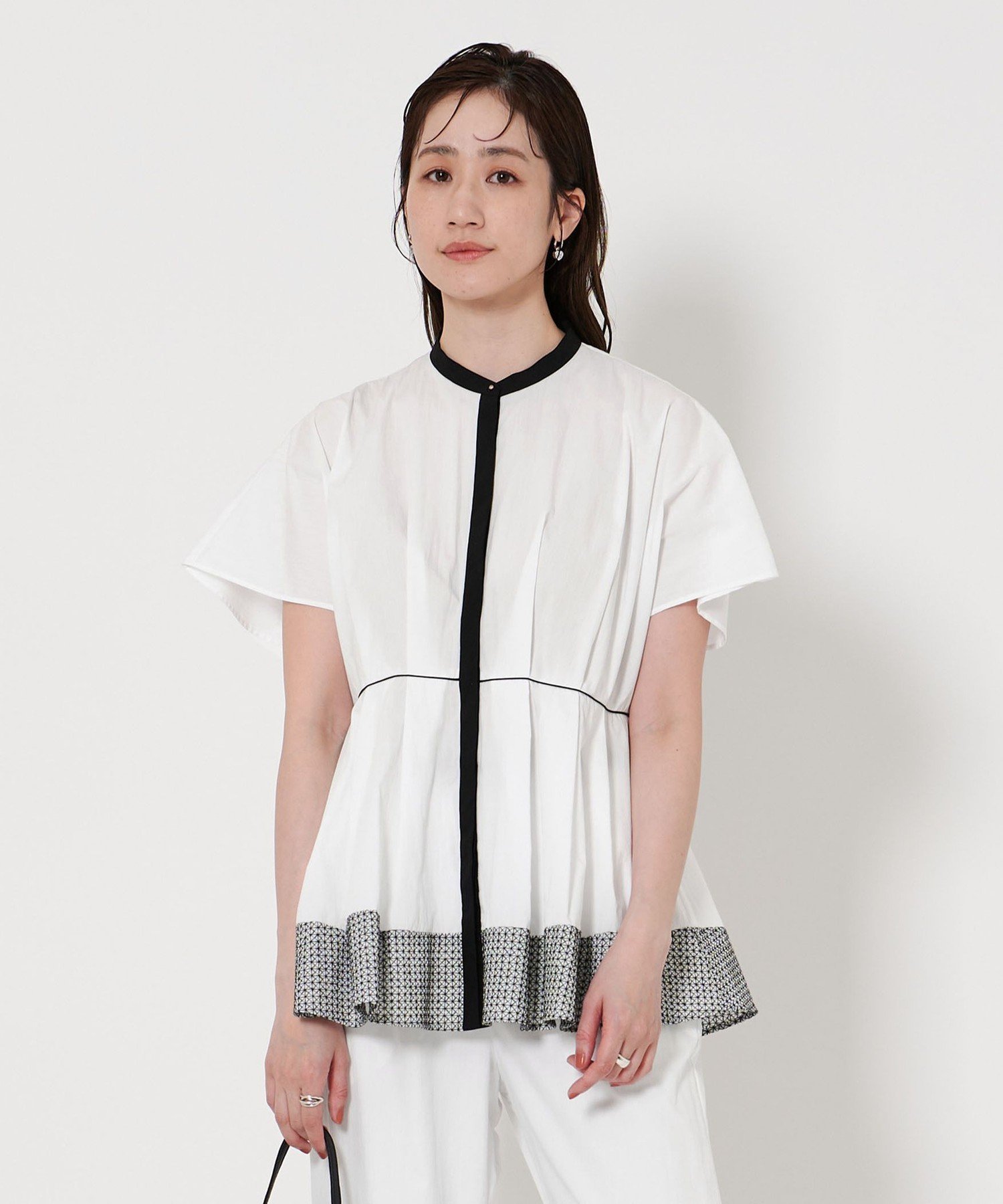 UNITED ARROWS LTD. OUTLET｜エンブロイダリー ドルマンスリーブ