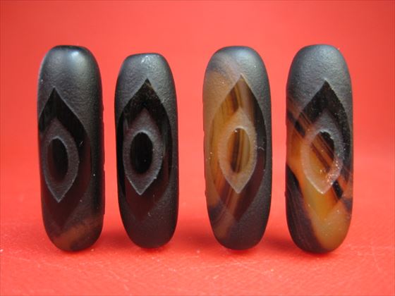 楽天市場】【チベット天珠】鳳眼天珠六字真言26-32×Φ9-10mm : 天然石の