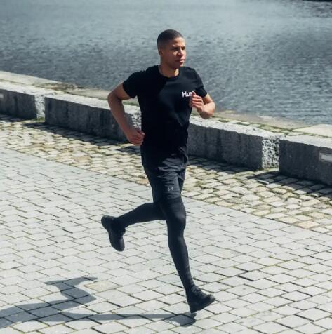 楽天市場】【各サイズ】 Huel メンズ Tシャツ ブラック S,M,L,XL,XXL