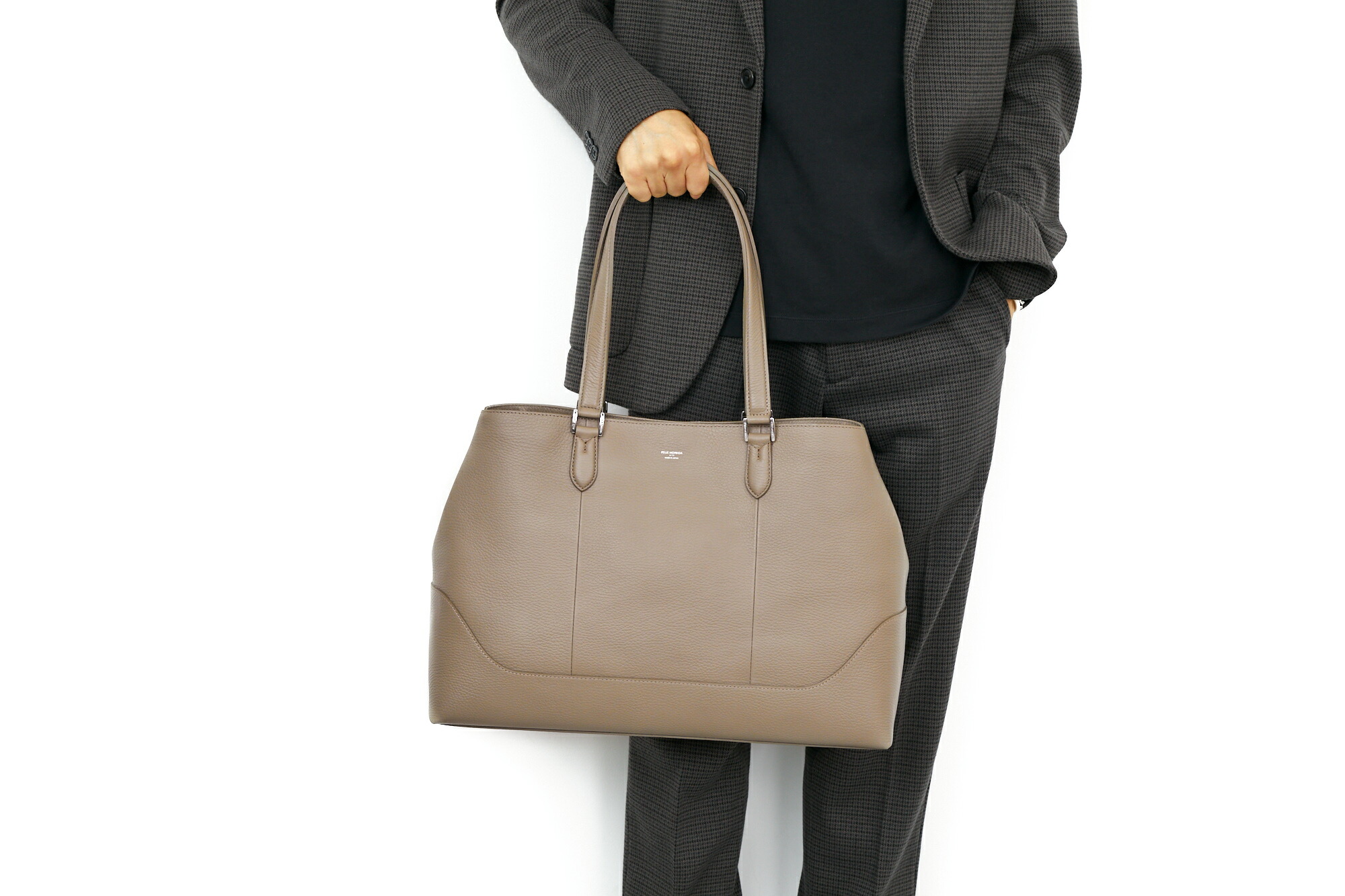 楽天市場】【ペッレモルビダ 3年保証＋ケアセット付】 PELLE MORBIDA