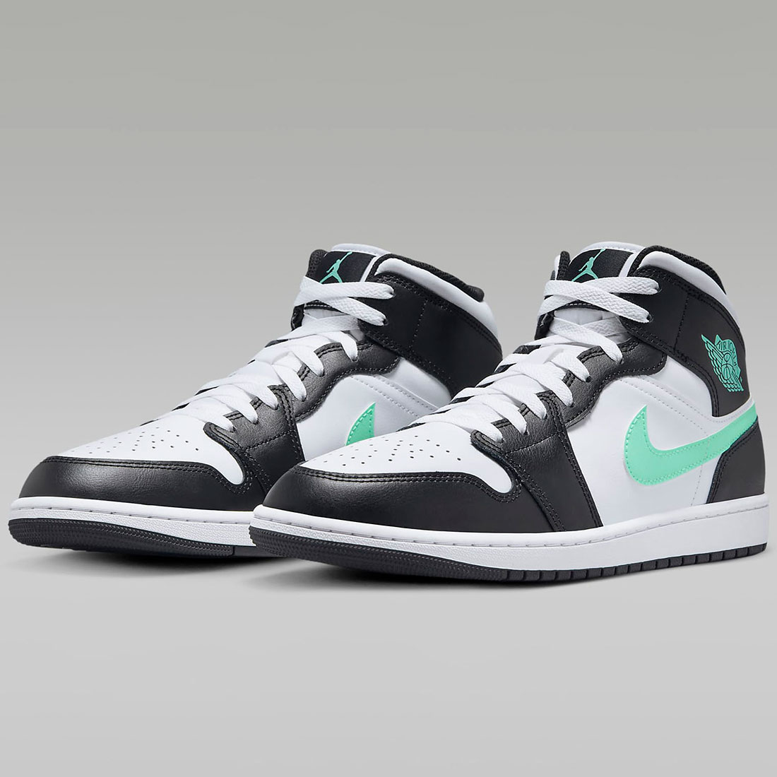 楽天市場】ナイキ エア ジョーダン 1 ミッド NIKE AIR JORDAN 1 MID