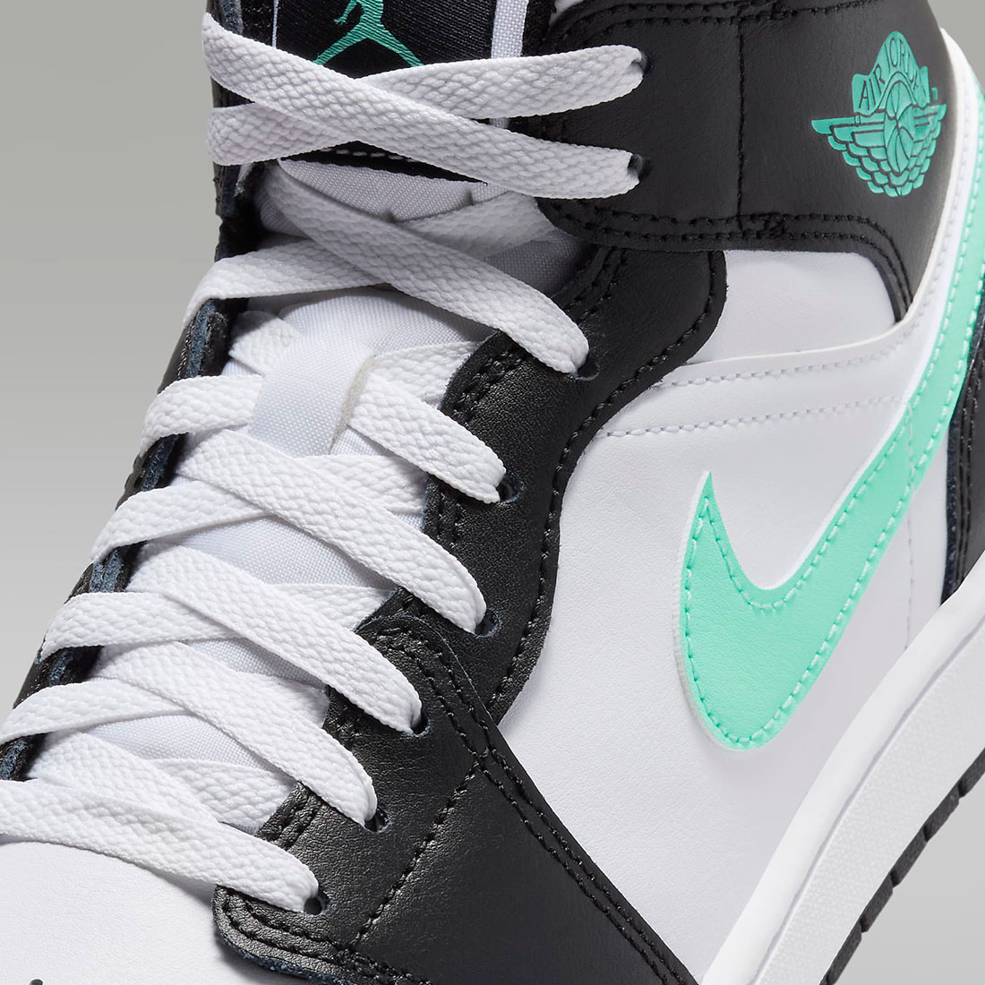 楽天市場】ナイキ エア ジョーダン 1 ミッド NIKE AIR JORDAN 1 MID