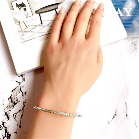 楽天市場】【クーポン】【送料無料】カレンシルバー カレン族バングル