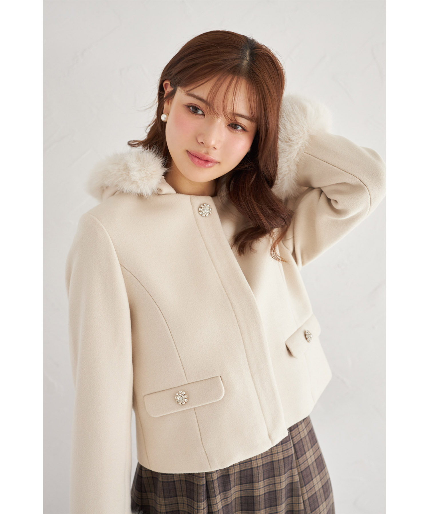 楽天市場】取り外し可能なファー付きビジュー装飾ショートコート