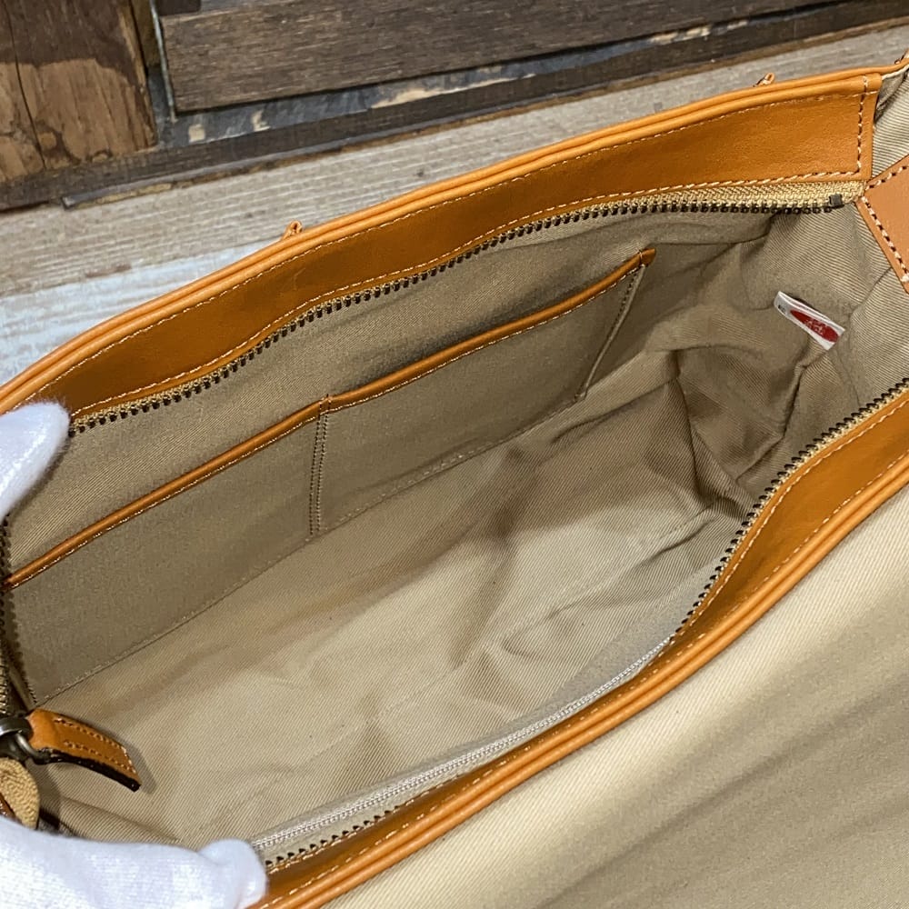 楽天市場】【LILY（リリー）『Laisser Faire/カミック』510664】ツヤ