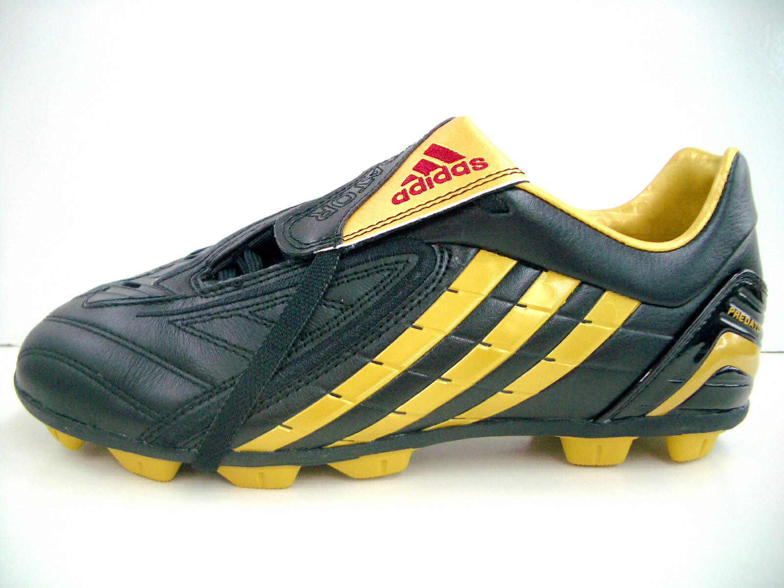 楽天市場】サッカースパイク アディダス プレデターアブソリオンの通販