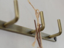 楽天市場】『アイアン壁掛けフックアンティークゴールド3連』壁付け