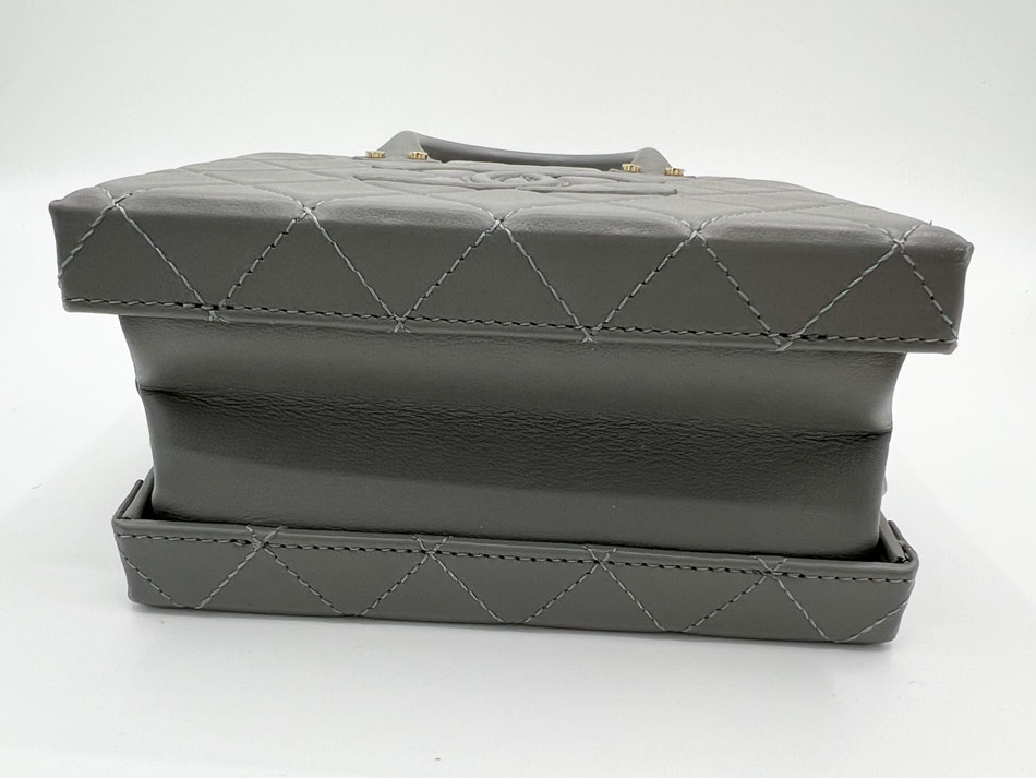 楽天市場】CHANEL シャネル スモール バニティ ケース チェーン