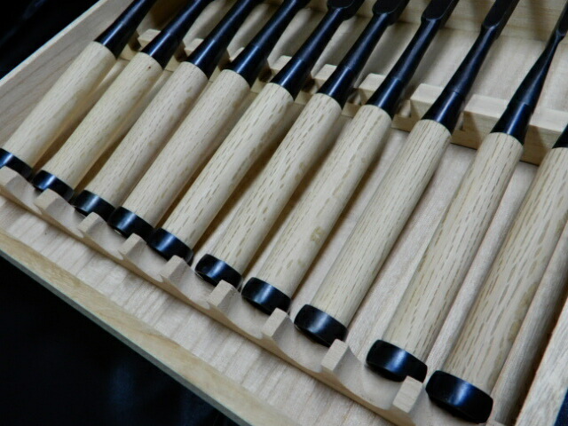 楽天市場】ノミ大内印（大内鑿製作所作）関東型追入ノミ 黒裏白樫柄付