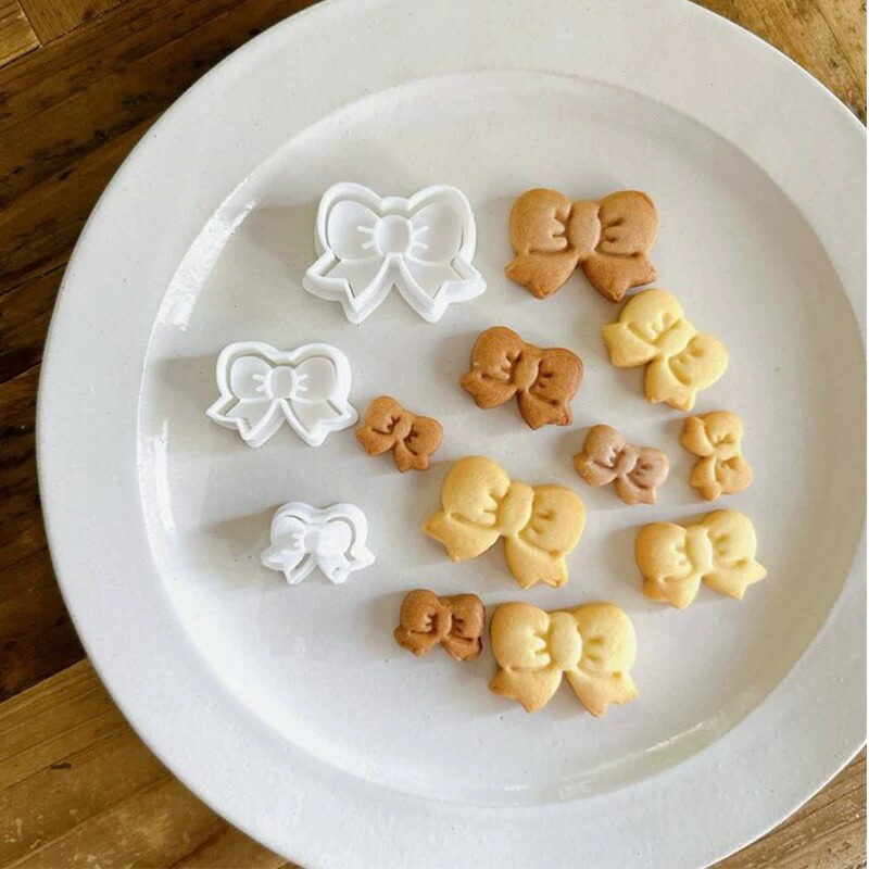 楽天市場】KUNNKENN リボン3サイズ クッキー型3点セット 小さい