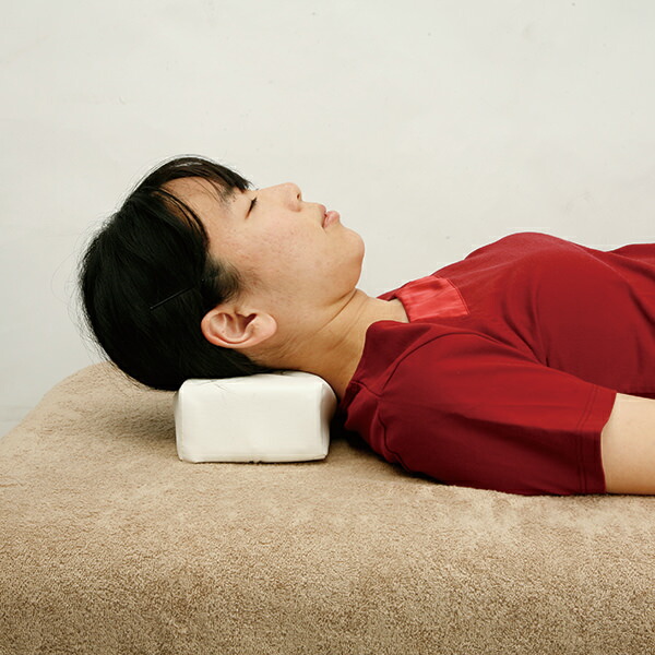 楽天市場】顔マクラ フェイスマット 低反発枕 固定バンド付 幅24.5