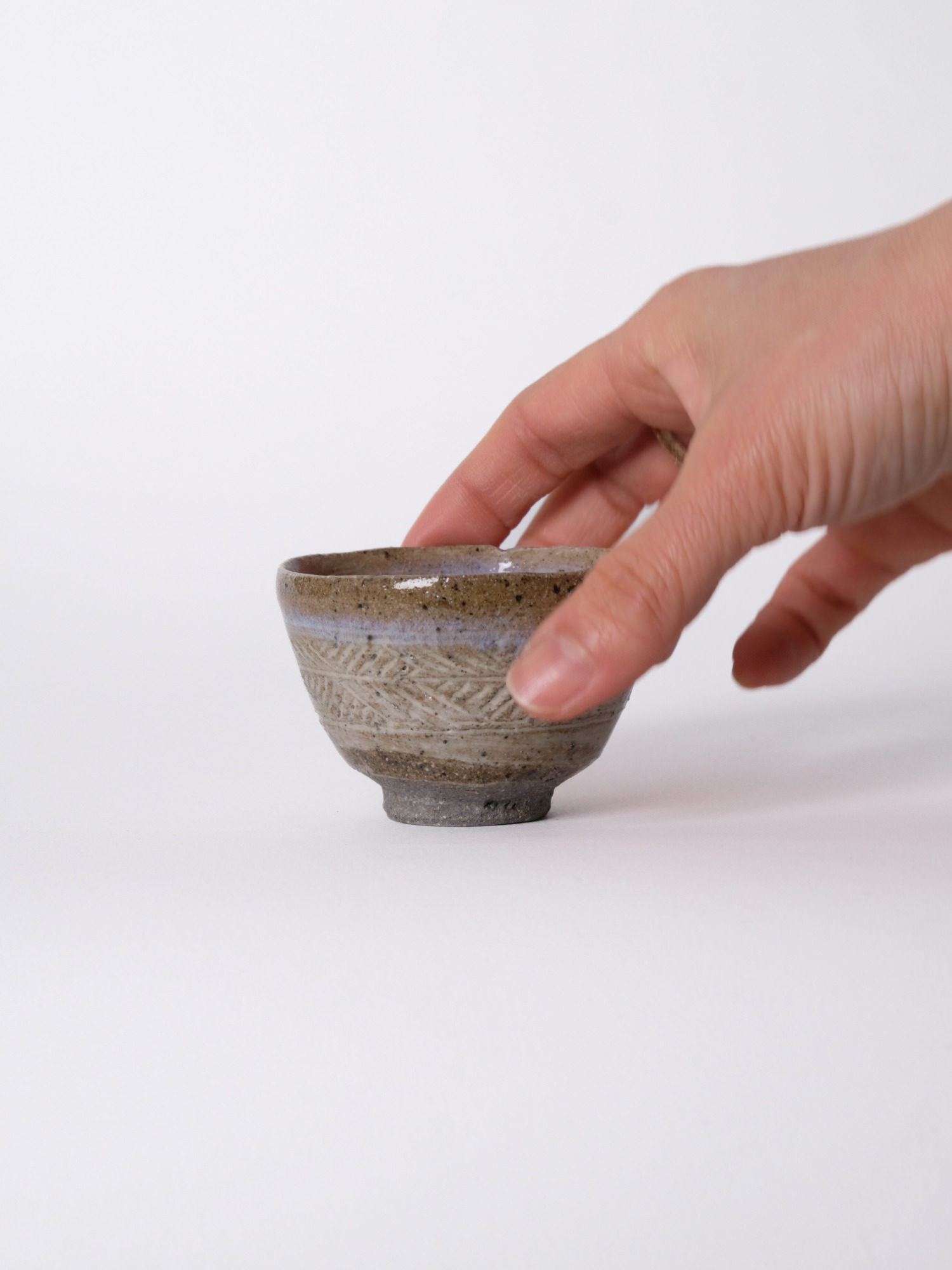 藁灰三島ぐい呑み | 商品 | つたう