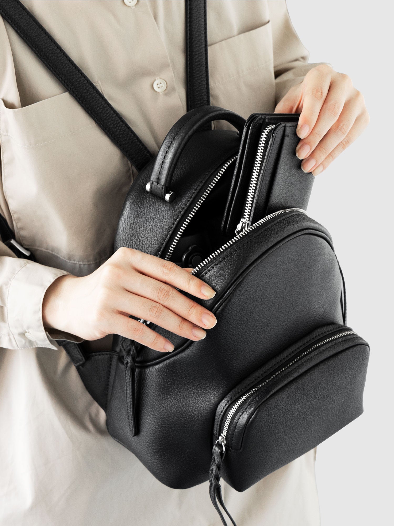 クラルテ スモールバックパック – バックパック – 土屋鞄製造所