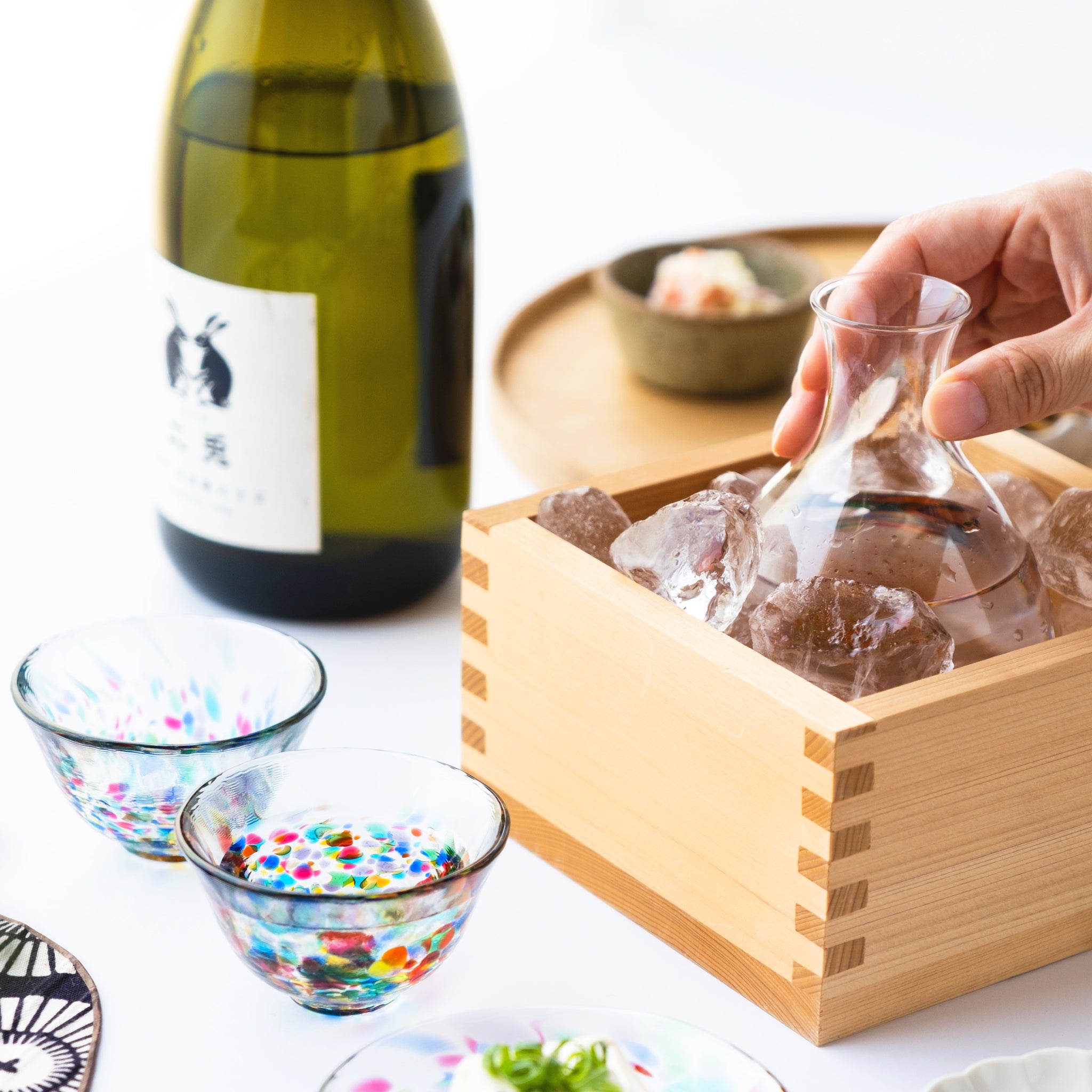 津軽びいどろ ねぶた流し 酒器セット | ガラスの徳利とおちょこの