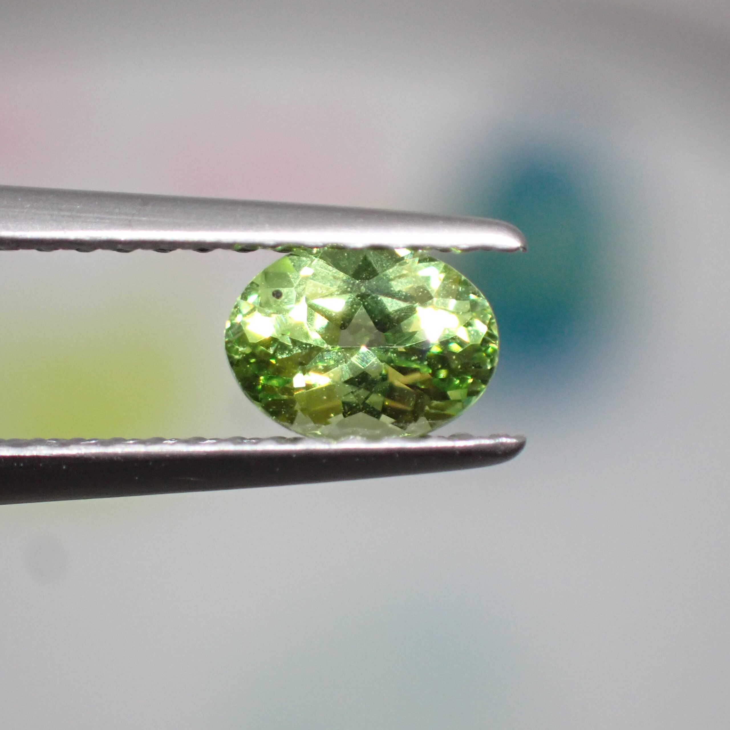 蛍光グロッシュラー☆ライムグリーンガーネット 0.525ct | 宝石つむり