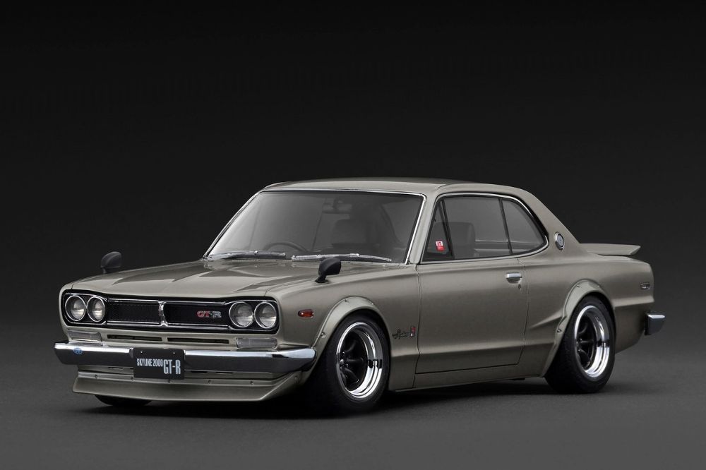 Nissan Skyline 2000 GT-R (KPGC10) Dark Silver (1/18 Scale)【IG4032