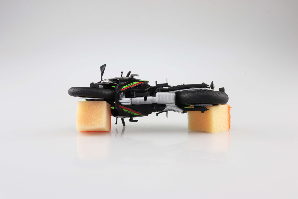 KAWASAKI Ninja ZX-25R (ライムグリーン×エボニー)【4905083109694