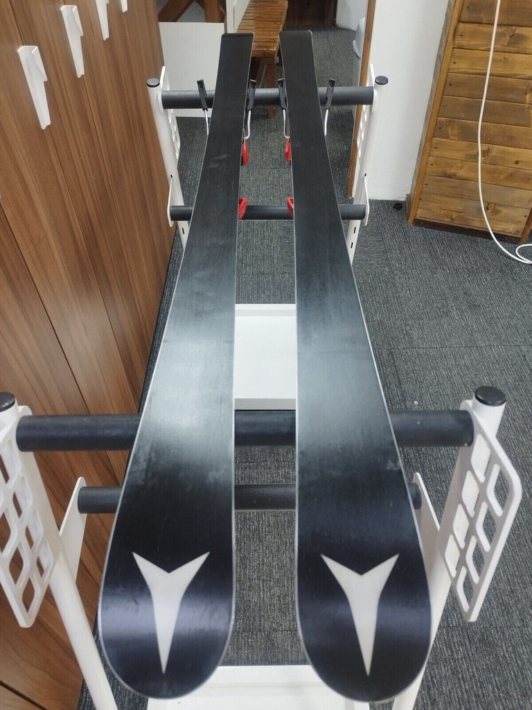 Atomic Redster G9 145 cm Ski + Atomic 7.5 Bindings Winter Sport
