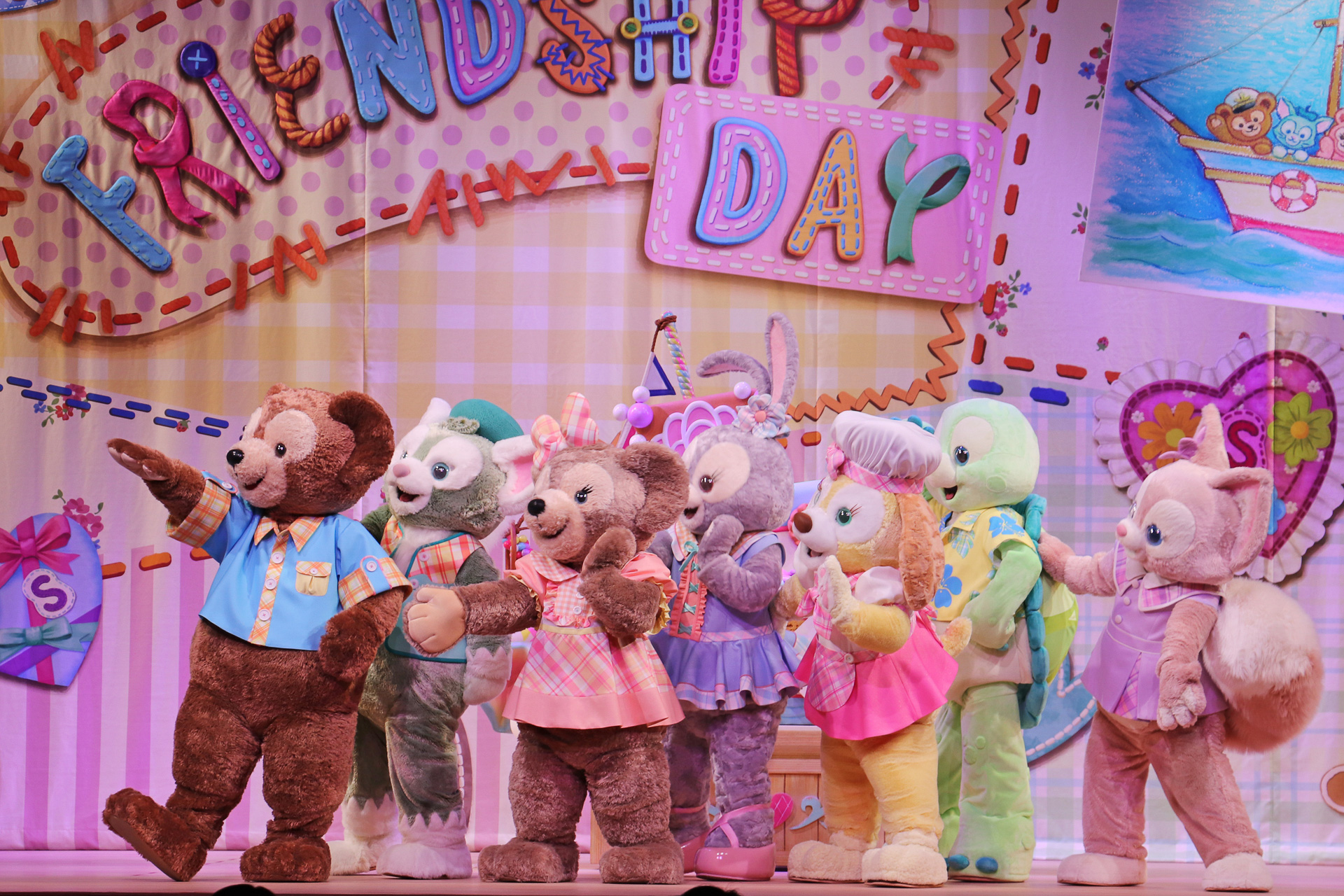 ステージショー復活！ ダッフィー＆フレンズがはじめて勢揃いする