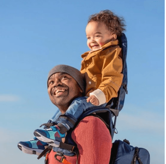 MiniMeis G4 Carrier - Black/Grey | Traveling Tikes