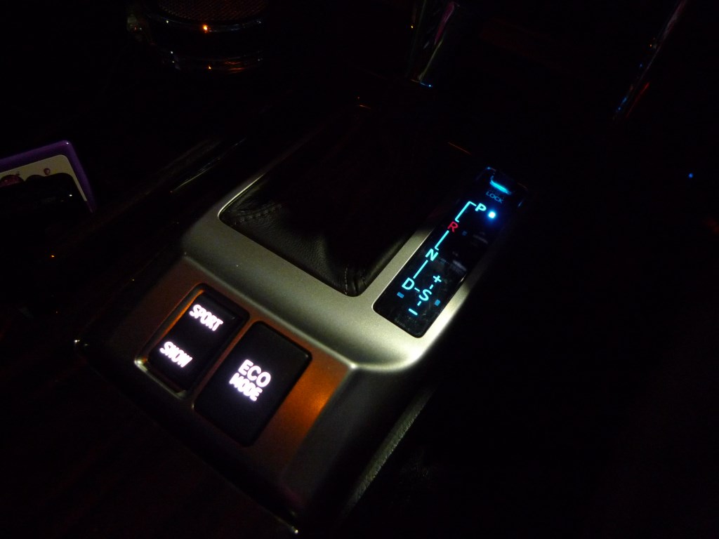 マークXのエアコンパネル他スイッチの全LED打ち替え作業