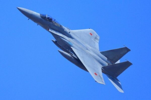 自衛隊が中国軍の「アゴと尻尾がある異形機」を撮影！ 沖縄本島と