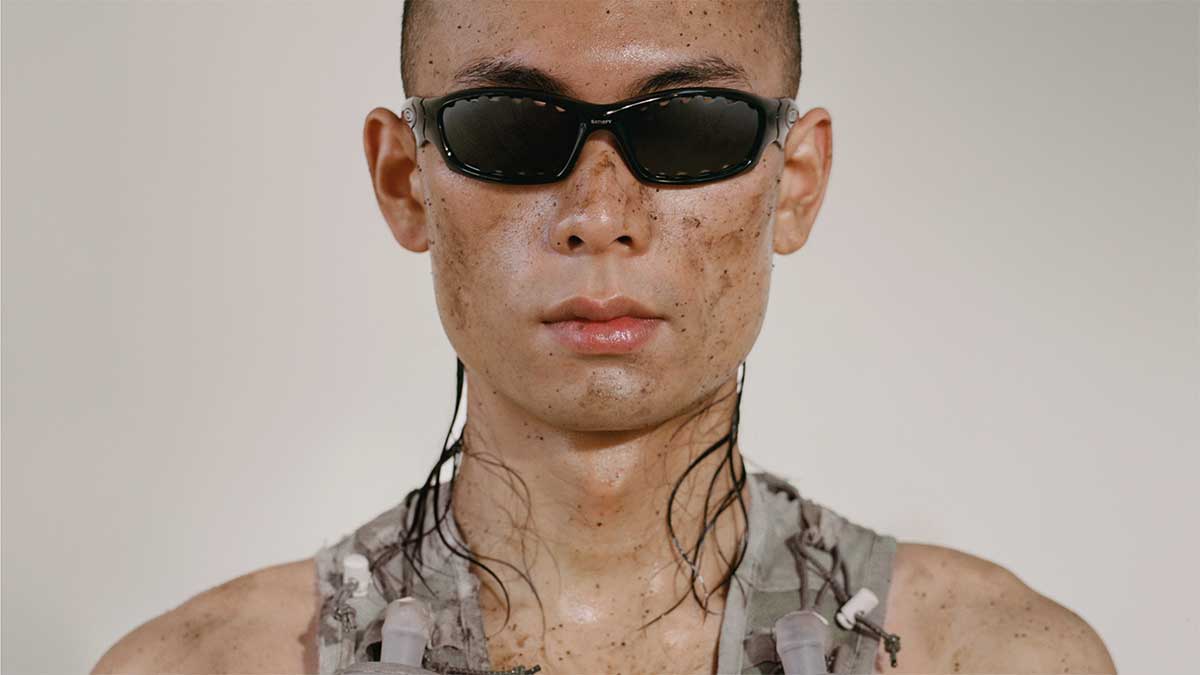 Satisfy®×Oakley®】高みを目指すランナーを鼓舞するコレクション第3弾