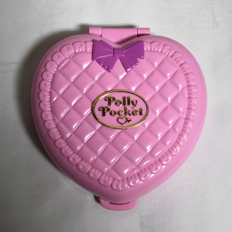 Polly Pocket: Heart Shaped Compact Mini Doll House