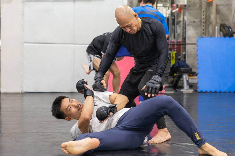 クラス紹介 | 『トライフォース東中野』にある柔術、キックボクシング