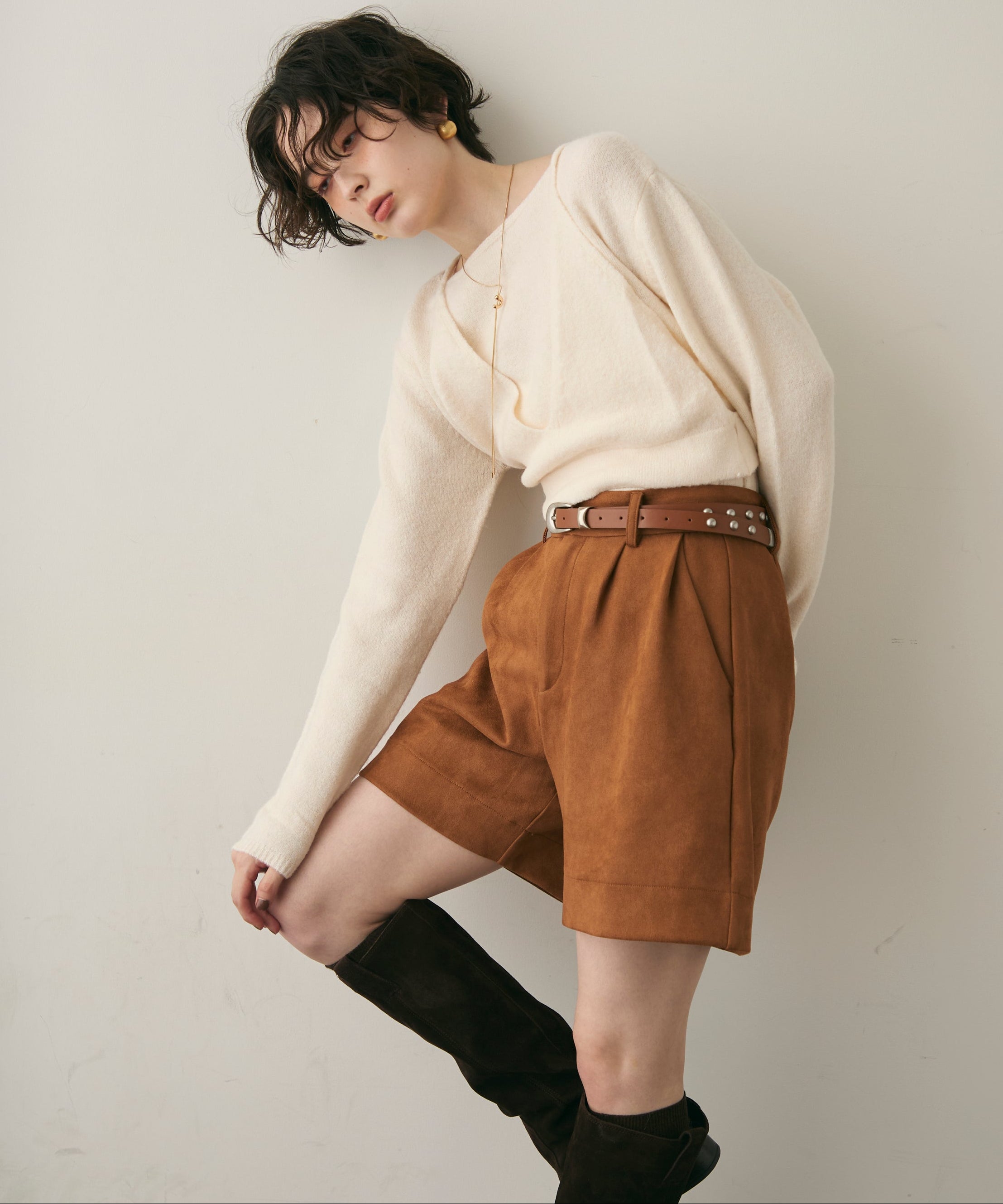 スエードライクタックハーフパンツ | Trish