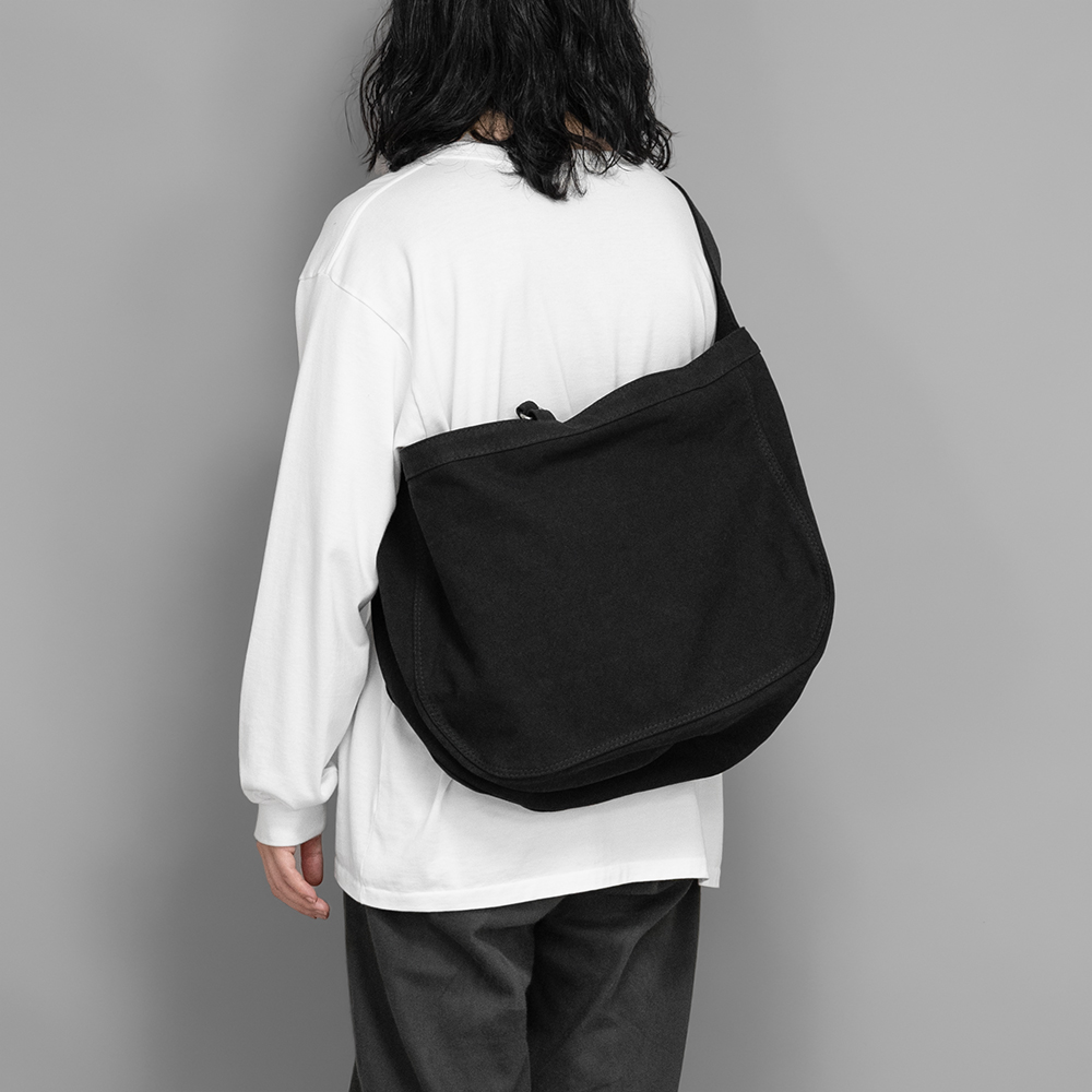 T.T / Newsboy Bag (Black) | twelve