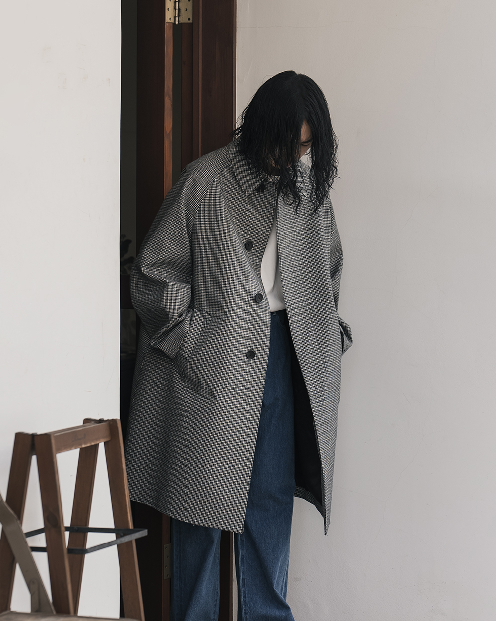 MAATEE&SONS / ハメ袖 Balmacaan (Black Ecru) | twelve