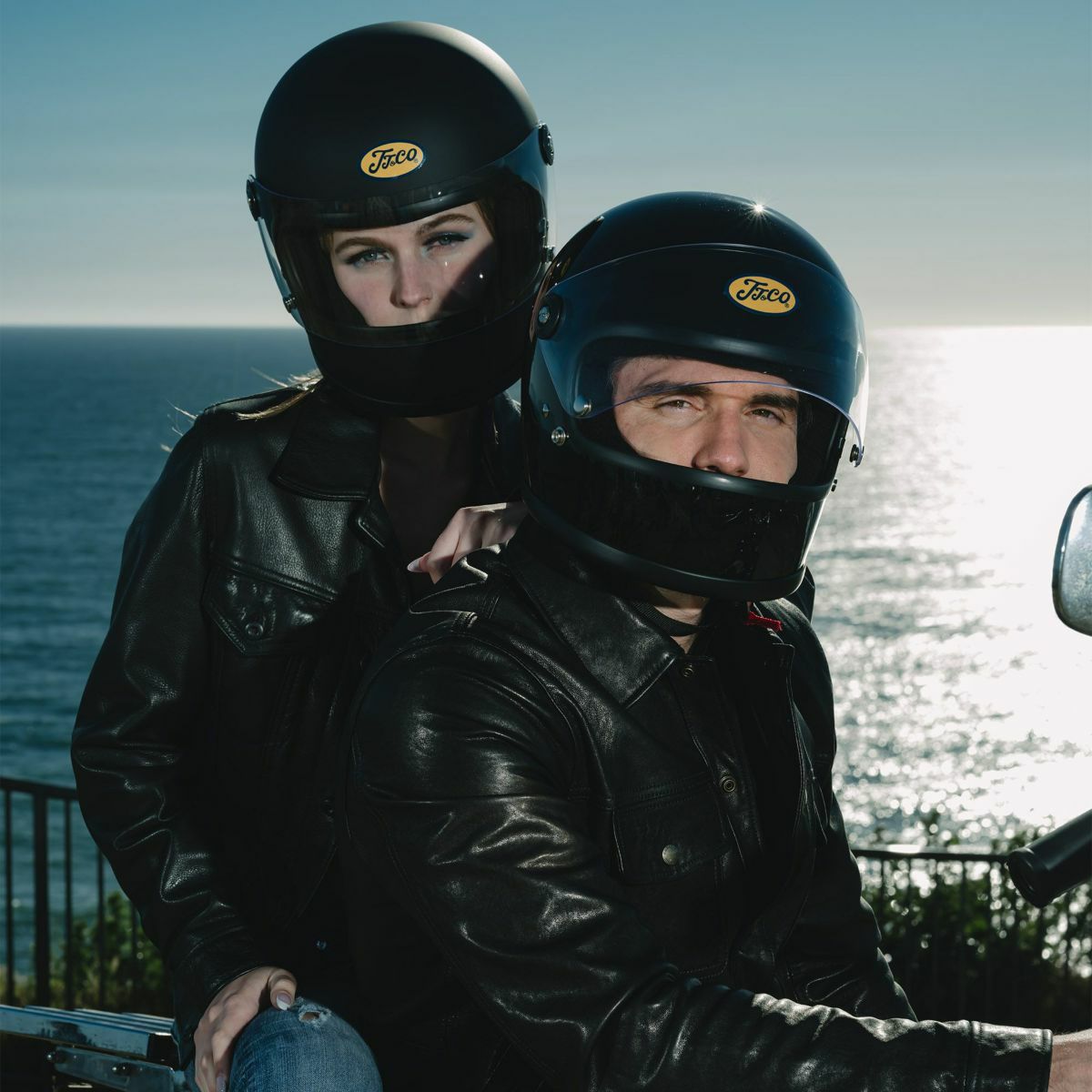 TT&CO. スター SG/DOT スタンダード ホワイト シールド付き